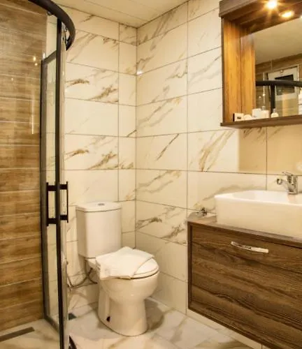 Serenity Lara 안탈리아